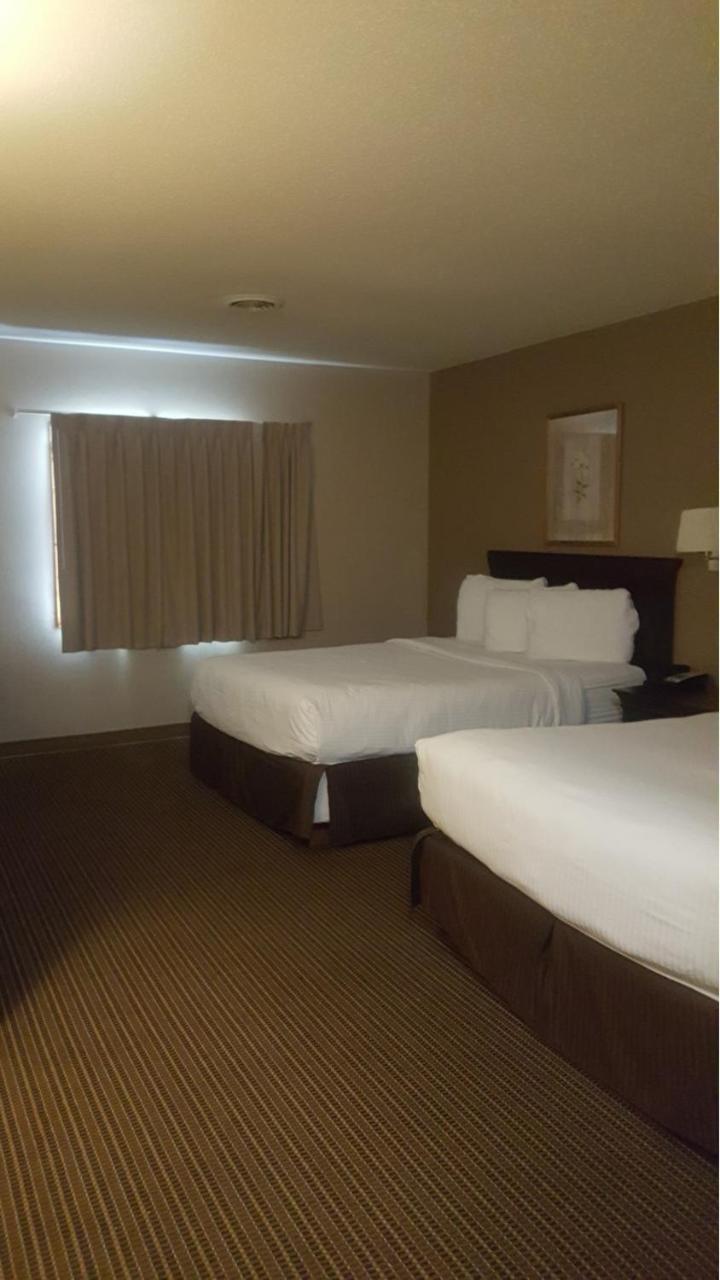 Crookston Inn & Convention Center Extérieur photo